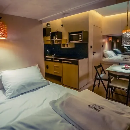 Hotel apartamentowy Szuflandia Z Sauną, Jacuzzi, Przy Stoku Narciarskim 3*