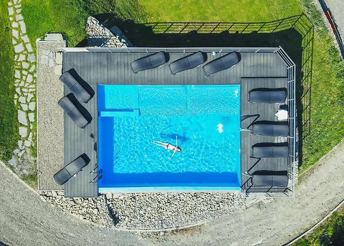 Hotel apartamentowy Szuflandia Z Sauną, Jacuzzi, Przy Stoku Narciarskim 3*